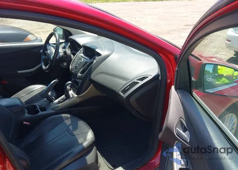 2012 Ford Focus Sel z USA, uszkodzony, nr VIN 1FAHP3M28CL473469